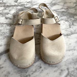 NEW - Sandgrens Handmade Swedish Clog/Sandals size 36 Saragasso Color sand